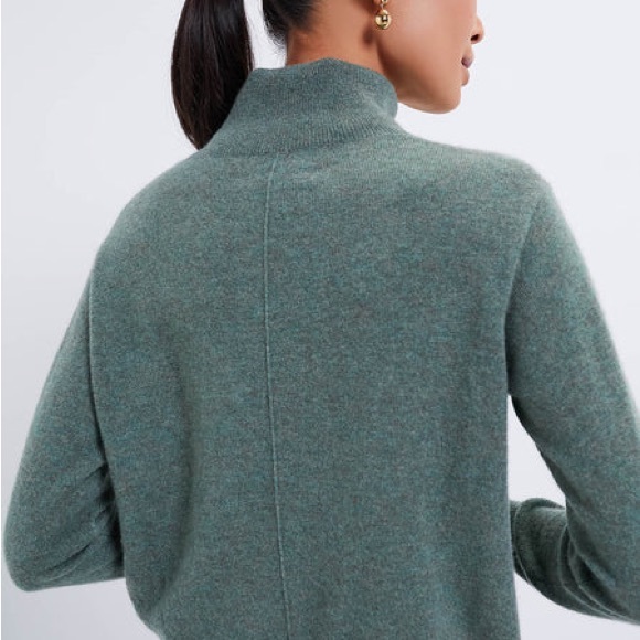 NWT Tuckernuck' Gray Cashmere Turtleneck Sweater - Picture 3 of 9